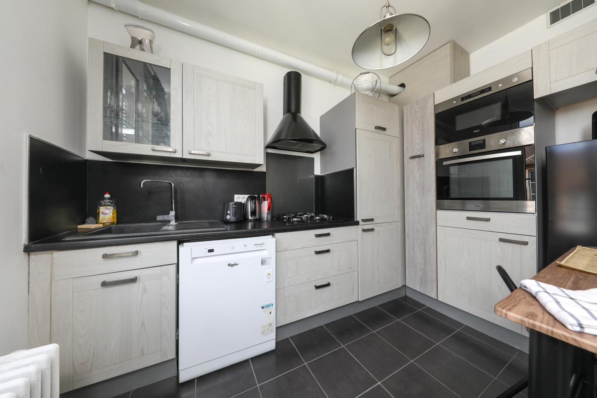 Charmant Appartement Dans Le Centre Ville, A 2 Minutes Du Palais Compiègne Eksteriør billede